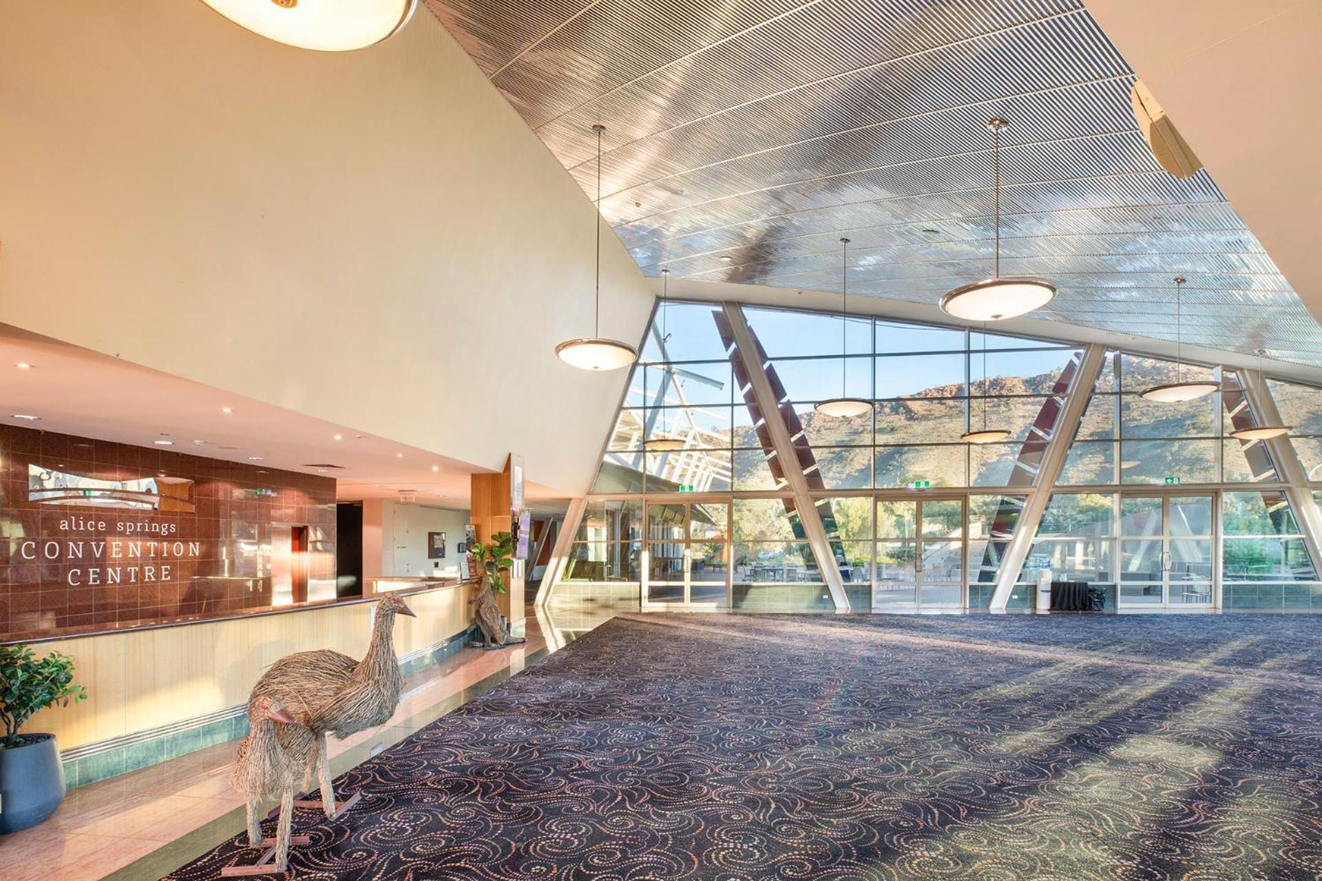 Crowne Plaza Alice Springs Lasseters By Ihg Экстерьер фото