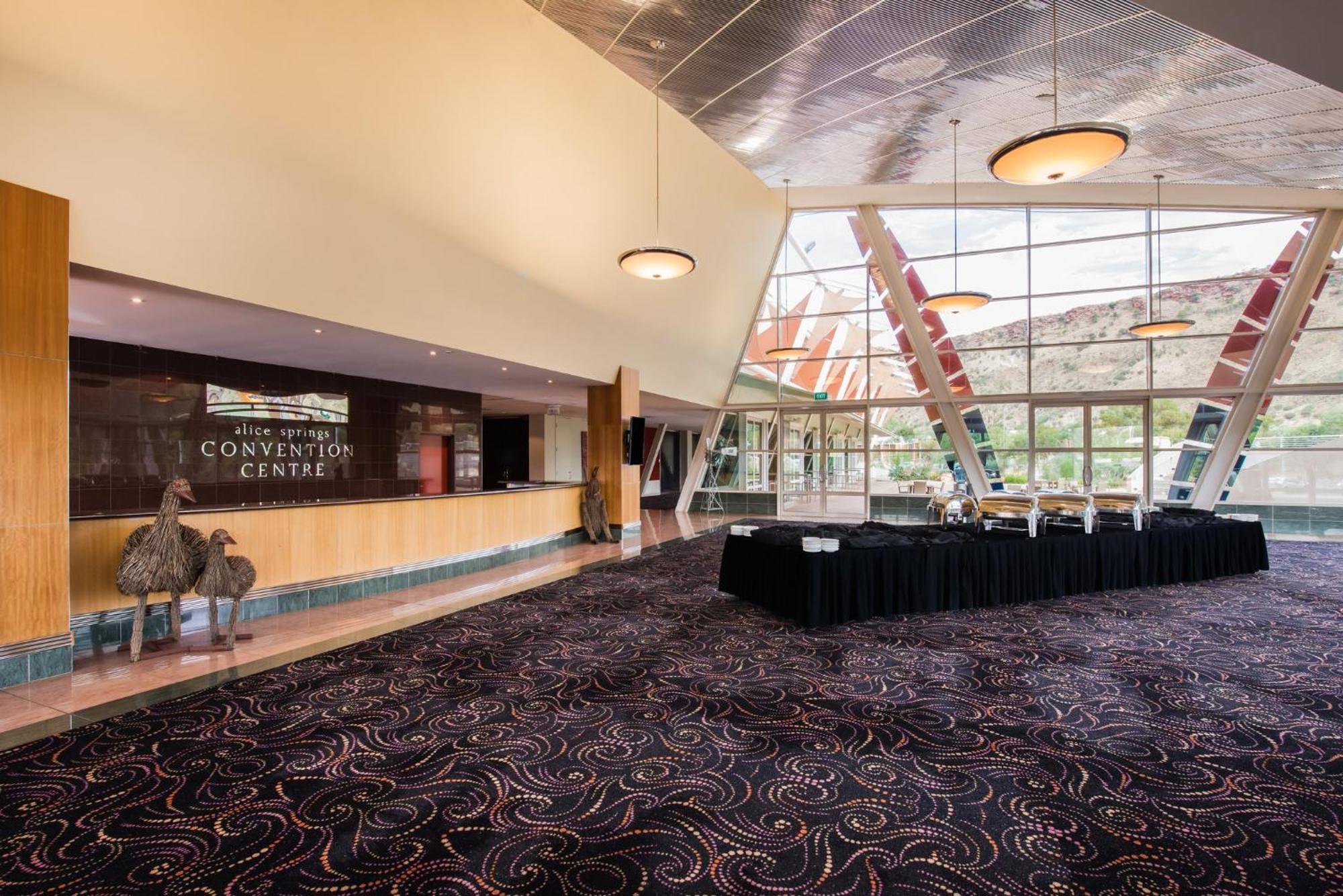Crowne Plaza Alice Springs Lasseters By Ihg Экстерьер фото